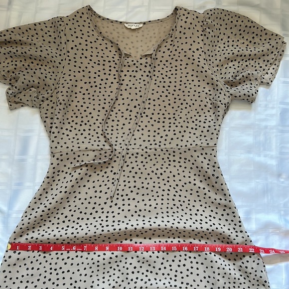 Roolee Tan Polka Dot Feminine A-line Flutter Sleeve Maxi Dress - Picture 5 of 14